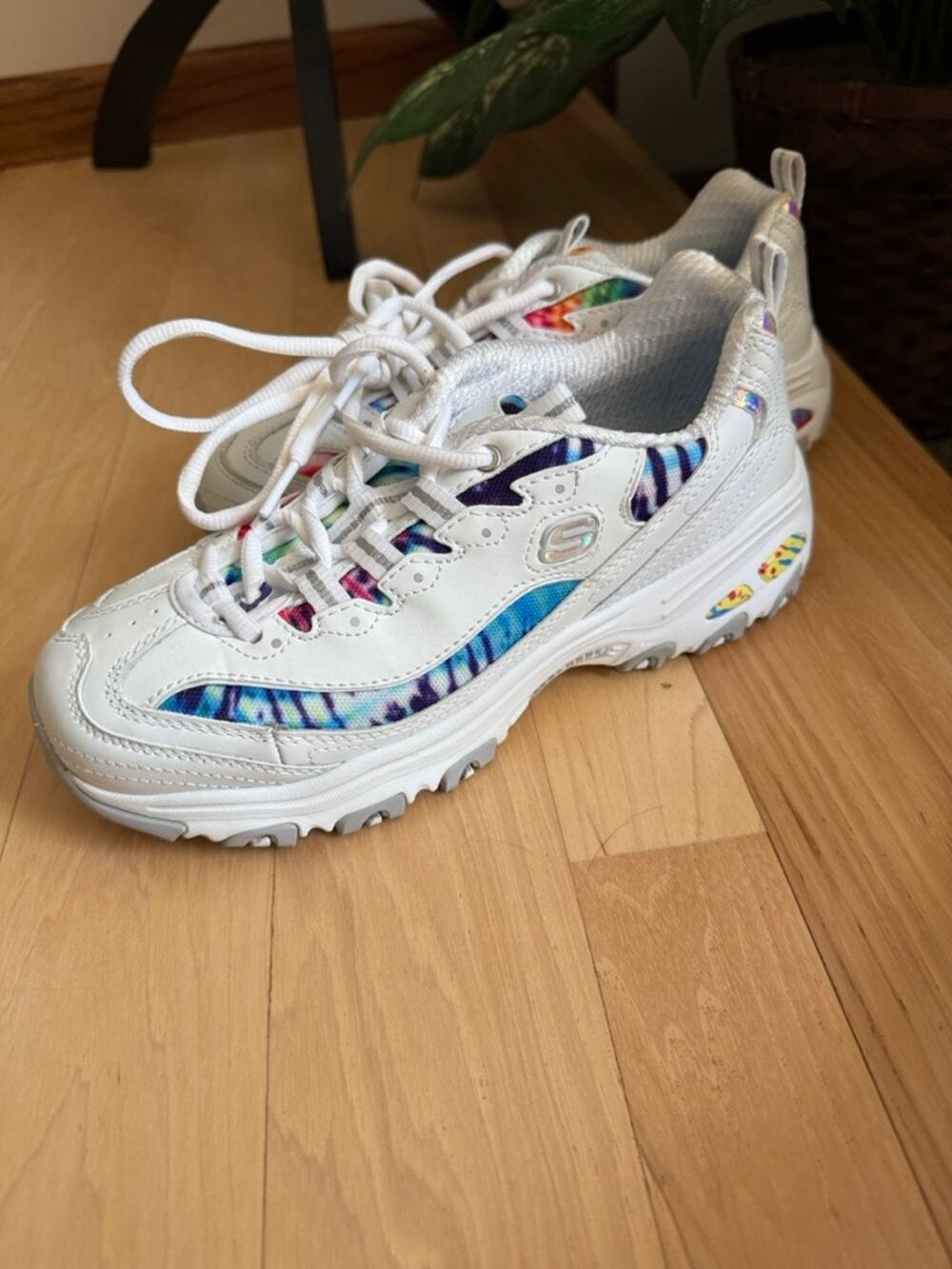 Skechers Women's D'Lites Summer Fiesta sneakers